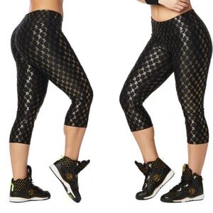 ZUMBA Hip Hop Honey Metallic Capri Leggings Size Med